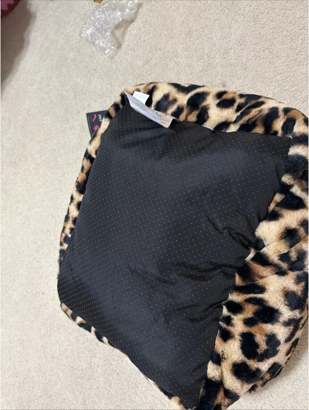Ed Hardy Faux Fur Pet Cuddler Dog Bed Small S Leopard Print Cushioned